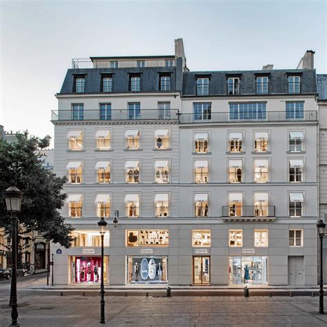 christian dior manufacturing locations|christian dior new york headquarters.